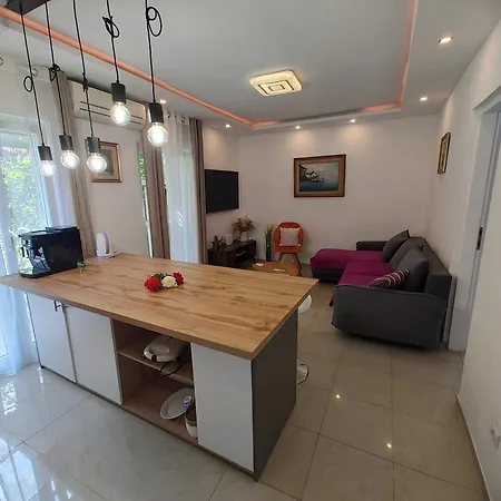 & Primavera Lägenhet *