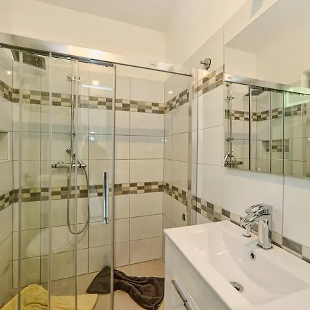 Lägenhet & Primavera *