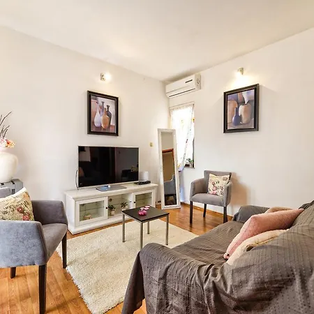 Holiday & Primavera Πούλα